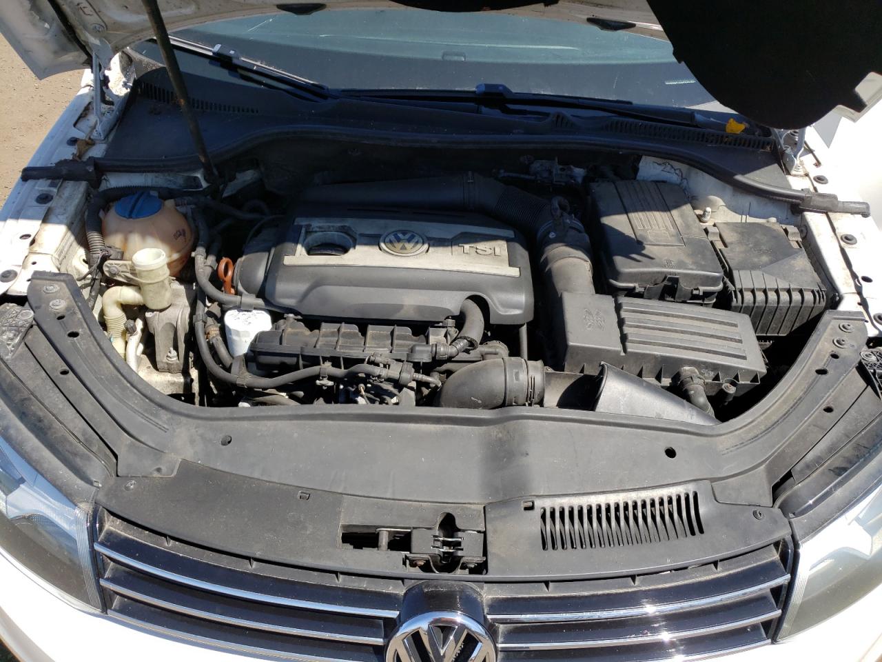 2012 Volkswagen Eos Komfort vin: WVWBW7AH4CV001941