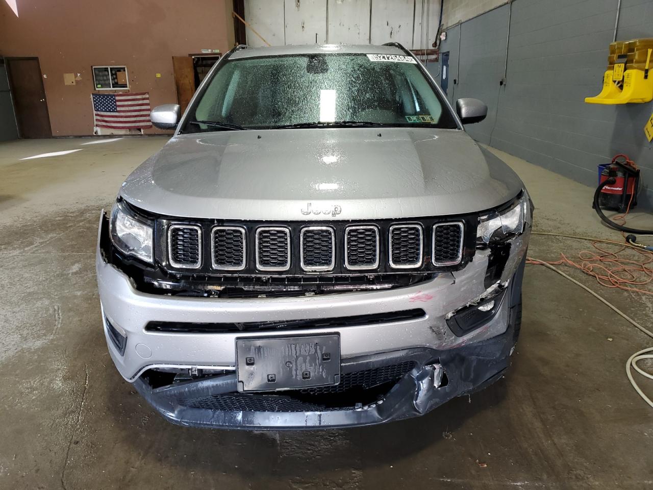 3C4NJCBB9KT833188 2019 Jeep Compass Latitude