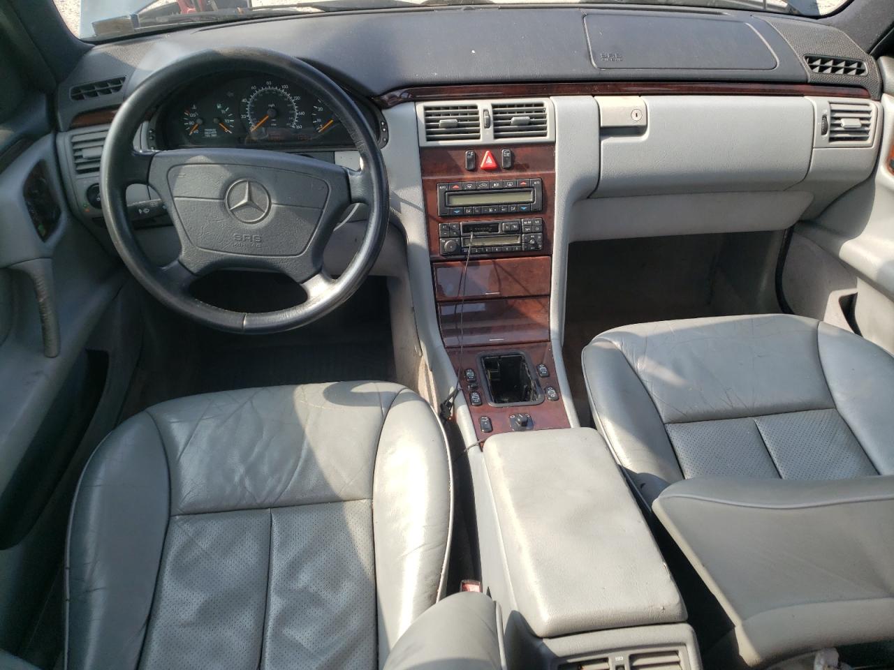 WDBJF55F2TJ023385 1996 Mercedes-Benz E 320