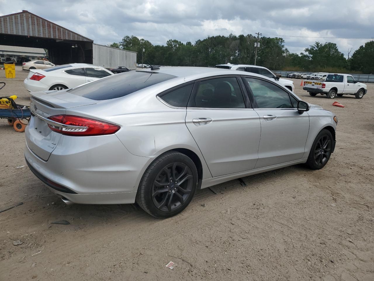 2018 Ford Fusion Se vin: 3FA6P0HD0JR217424