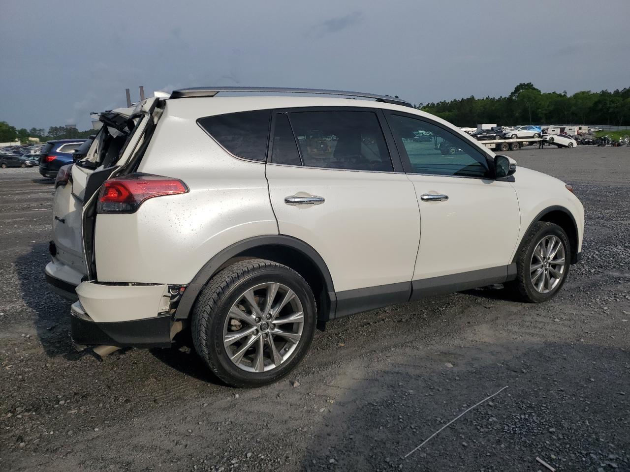 2T3YFREV7HW376082 2017 Toyota Rav4 Limited