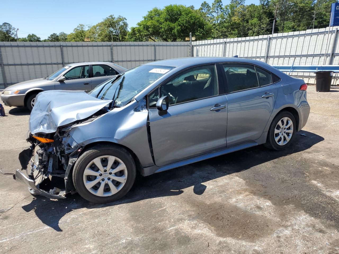 2021 Toyota Corolla Le vin: JTDEPMAE2MJ118196