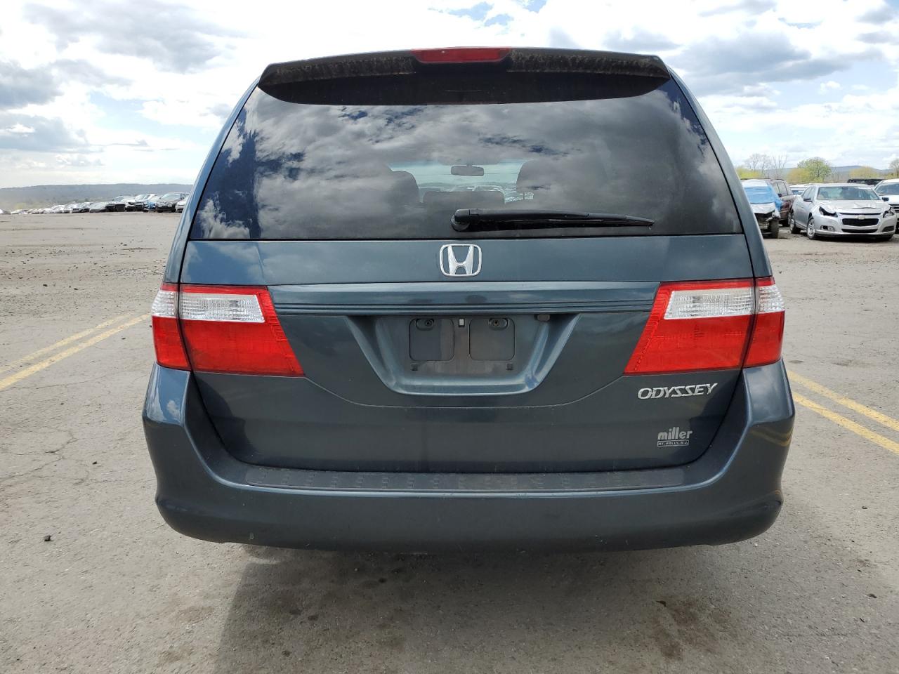 5FNRL38715B134607 2005 Honda Odyssey Exl