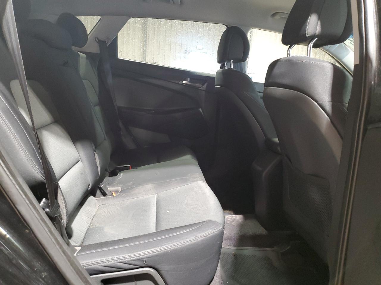 KM8J2CA4XJU825437 2018 Hyundai Tucson Se