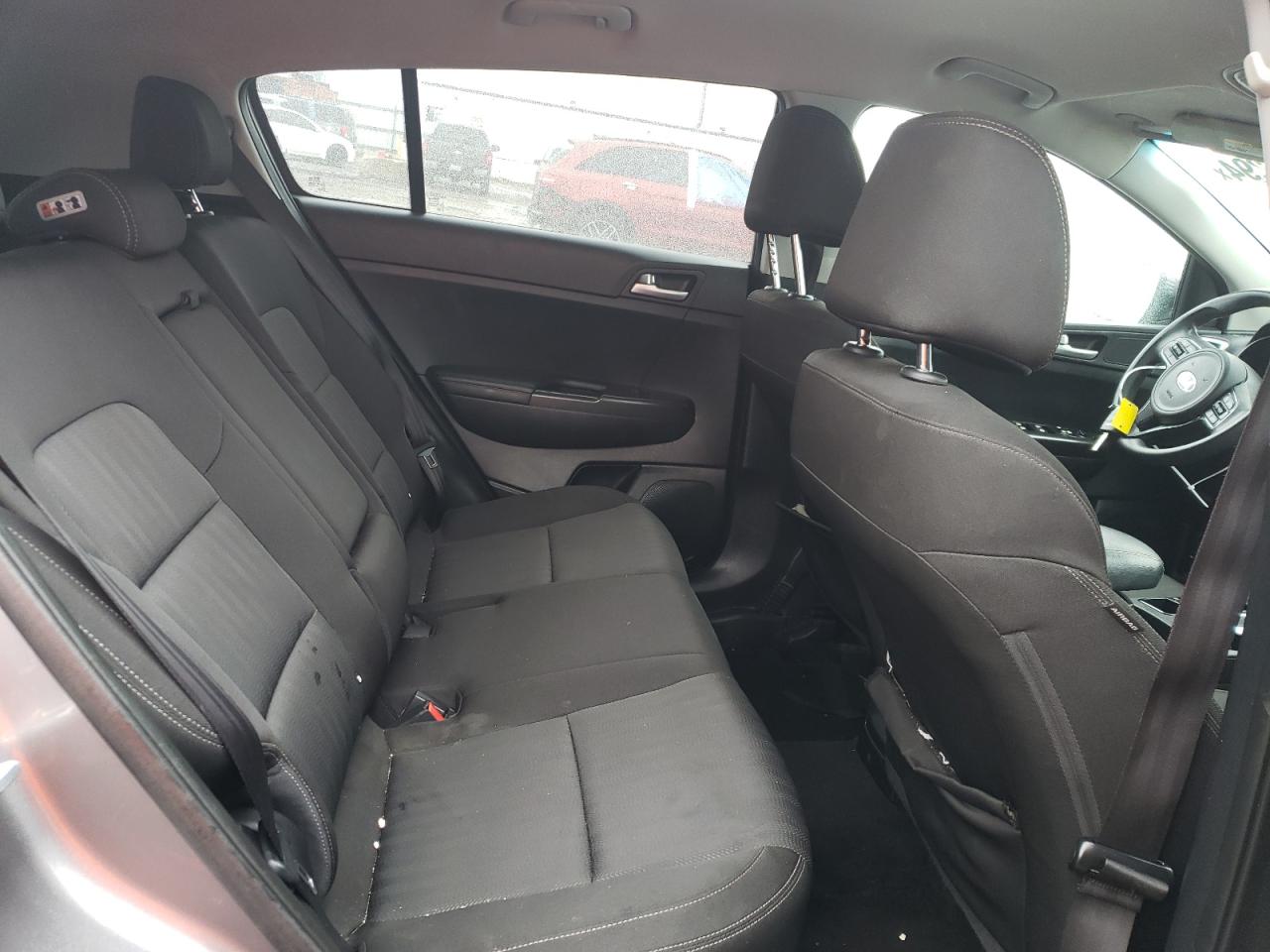 KNDPMCAC2H7132046 2017 Kia Sportage Lx