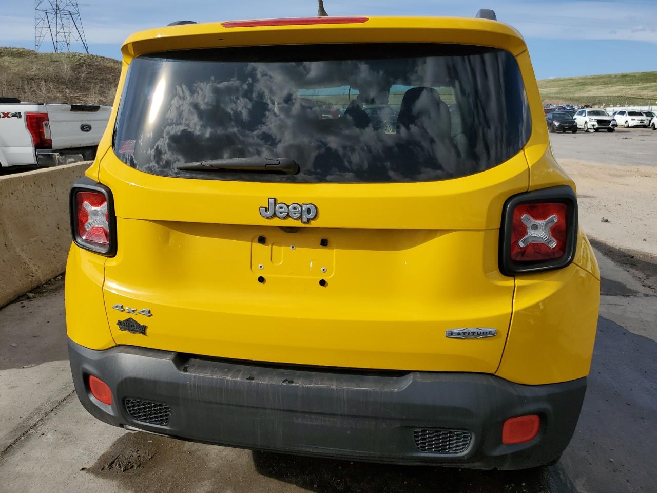 ZACCJBBT2GPE14138 2016 Jeep Renegade Latitude