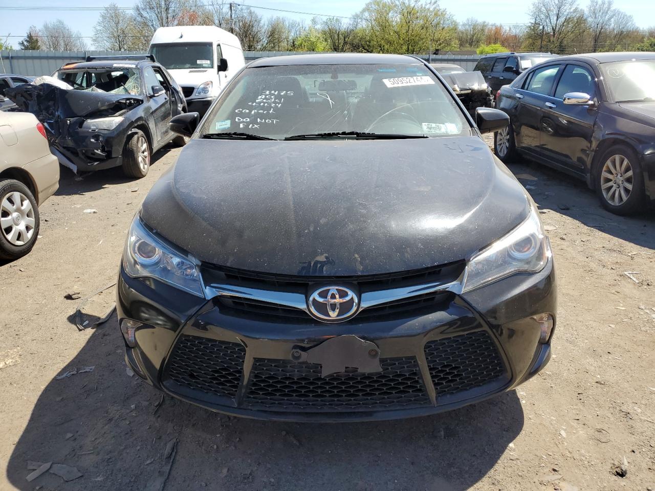 4T1BF1FK5GU136015 2016 Toyota Camry Le