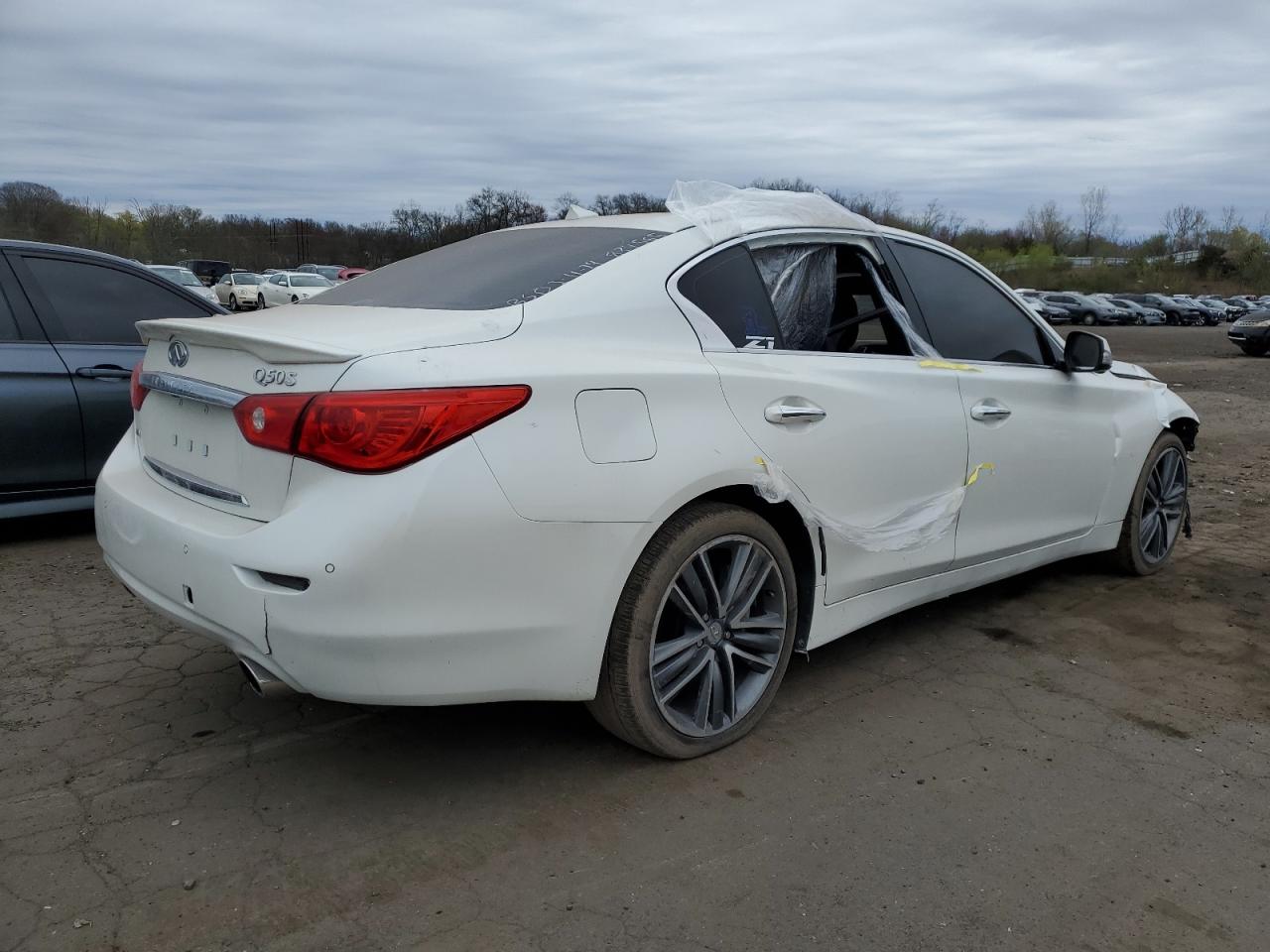 JN1EV7AR2HM834565 2017 Infiniti Q50 Premium