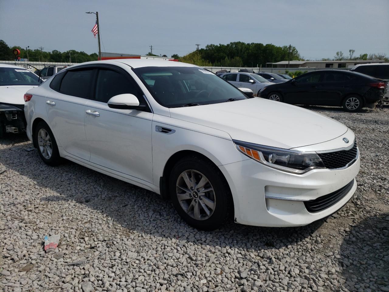 2018 Kia Optima Lx vin: KNAGT4L34J5214509