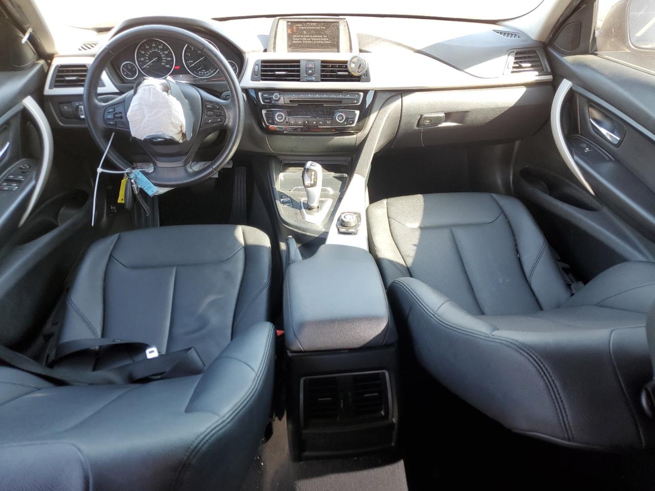 WBA8E1G51HNU15111 2017 BMW 320 I