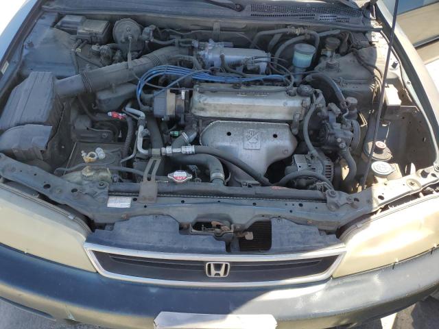 1996 Honda Accord Lx VIN: 1HGCD5537TA072444 Lot: 50366954