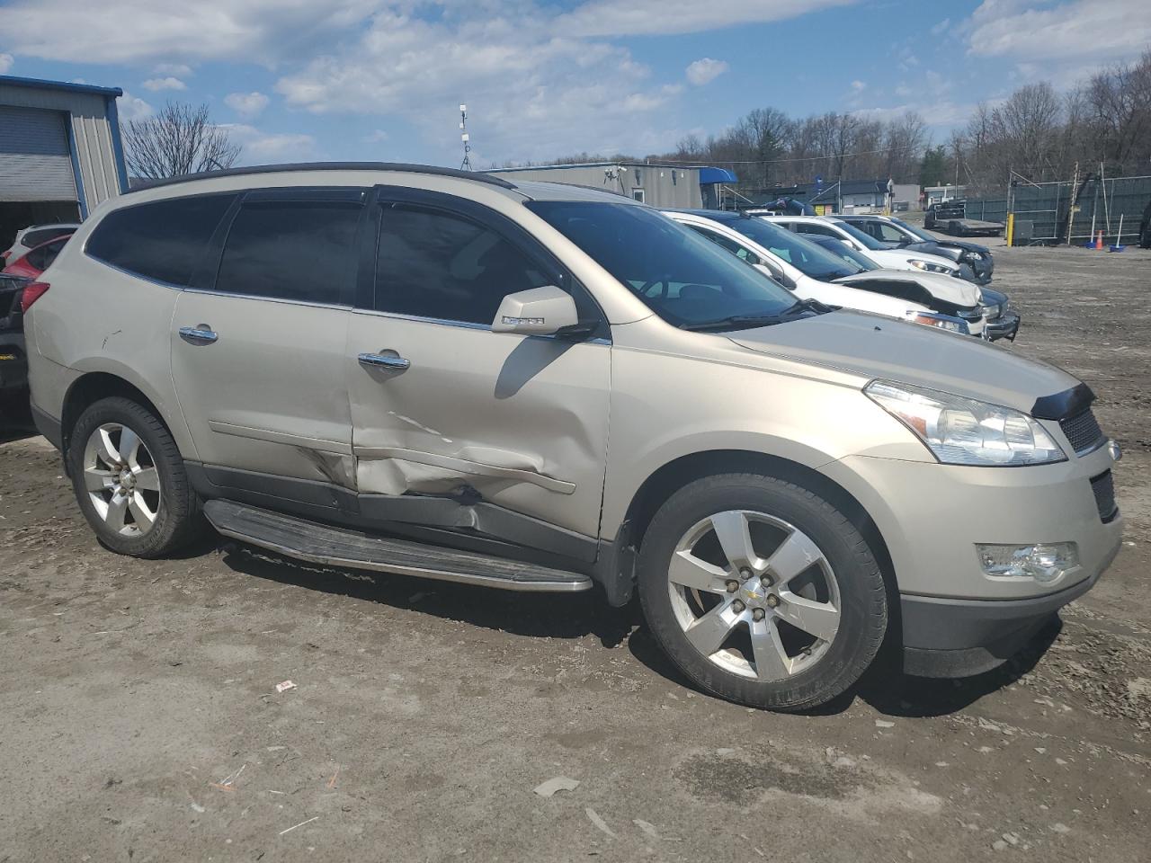 1GNKVGEDXCJ322892 2012 Chevrolet Traverse Lt