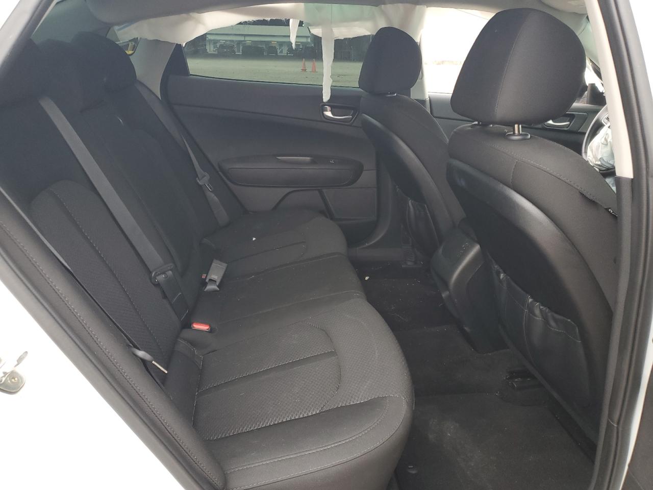 5XXGT4L10JG248038 2018 Kia Optima Lx