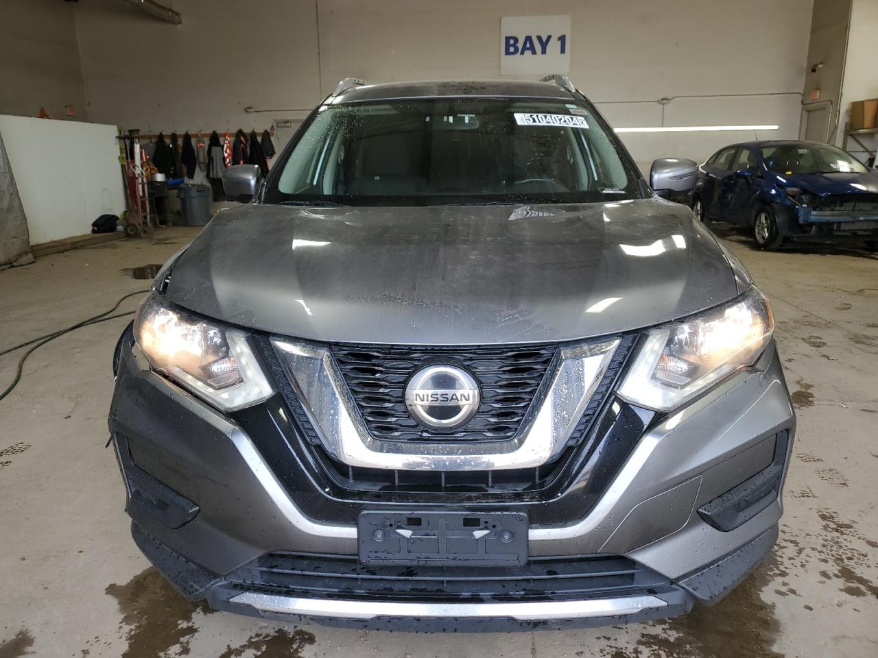 2018 Nissan Rogue S vin: KNMAT2MVXJP616391