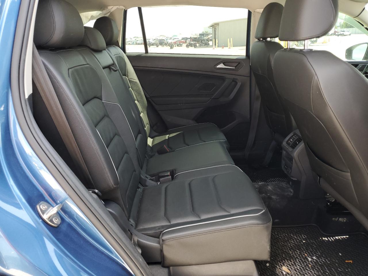 3VV4B7AX4KM145415 2019 Volkswagen Tiguan Sel Premium