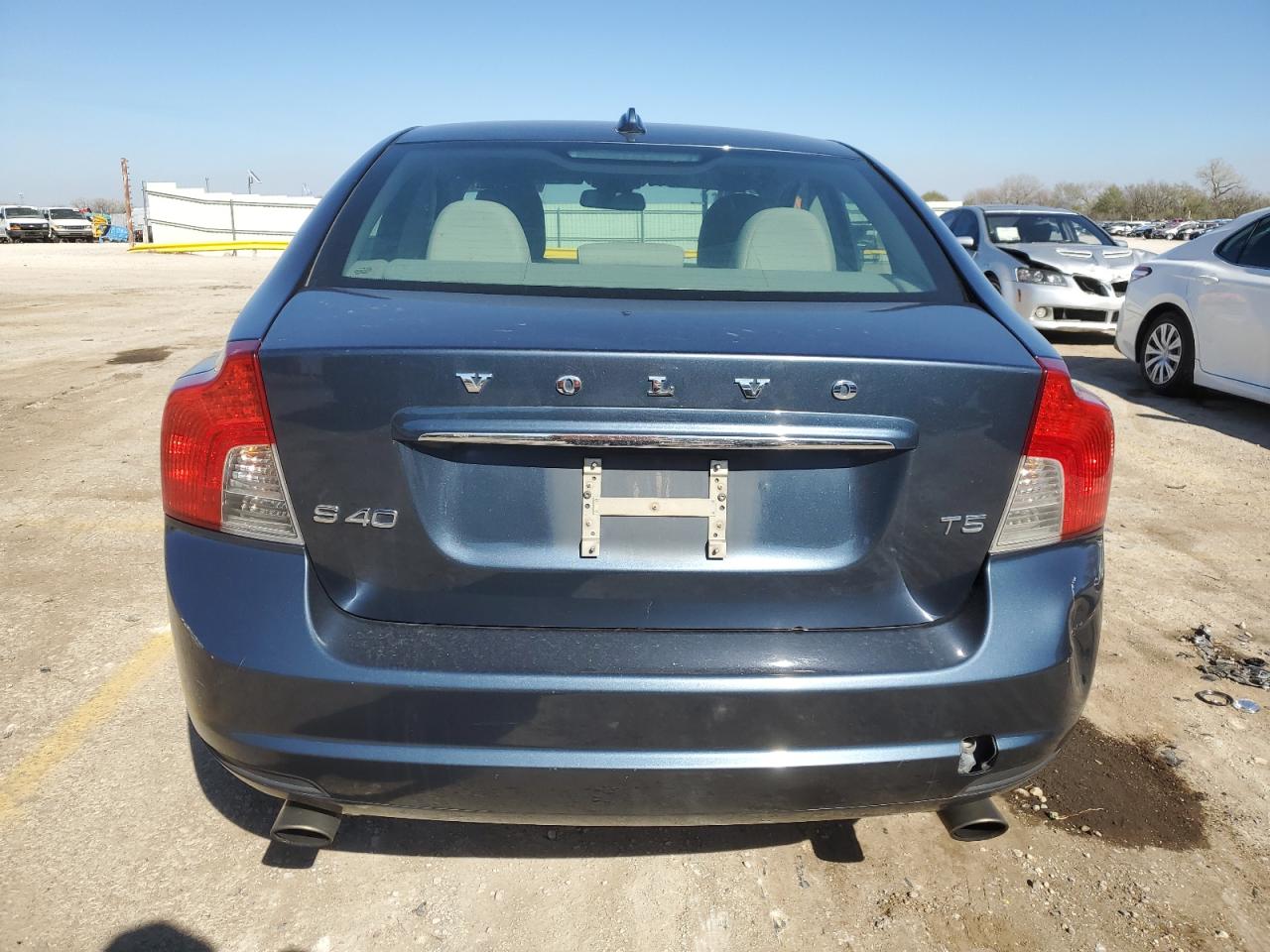 YV1672MS2B2536561 2011 Volvo S40 T5