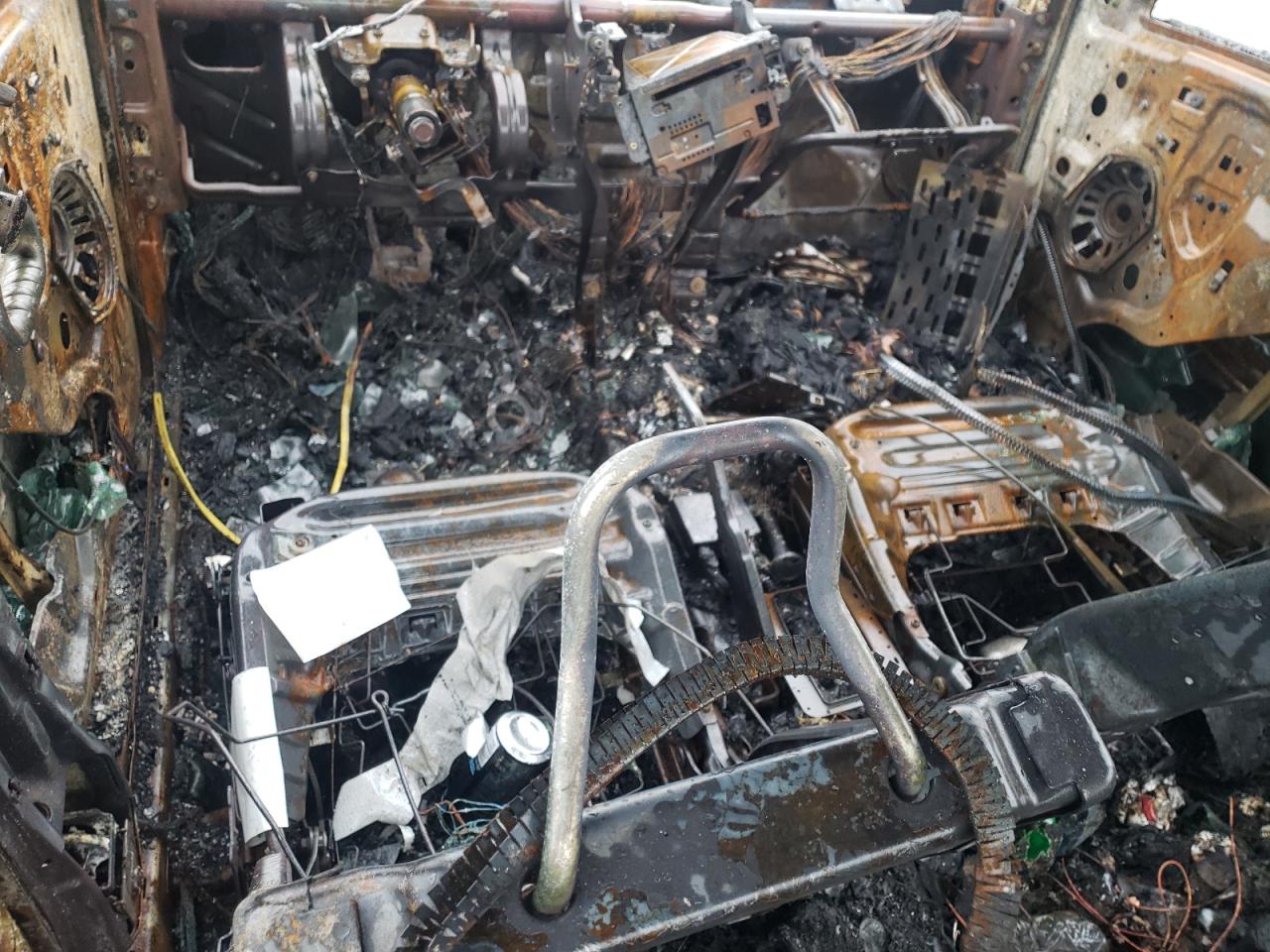 1FAHP3FN9BW133901 2011 Ford Focus Se