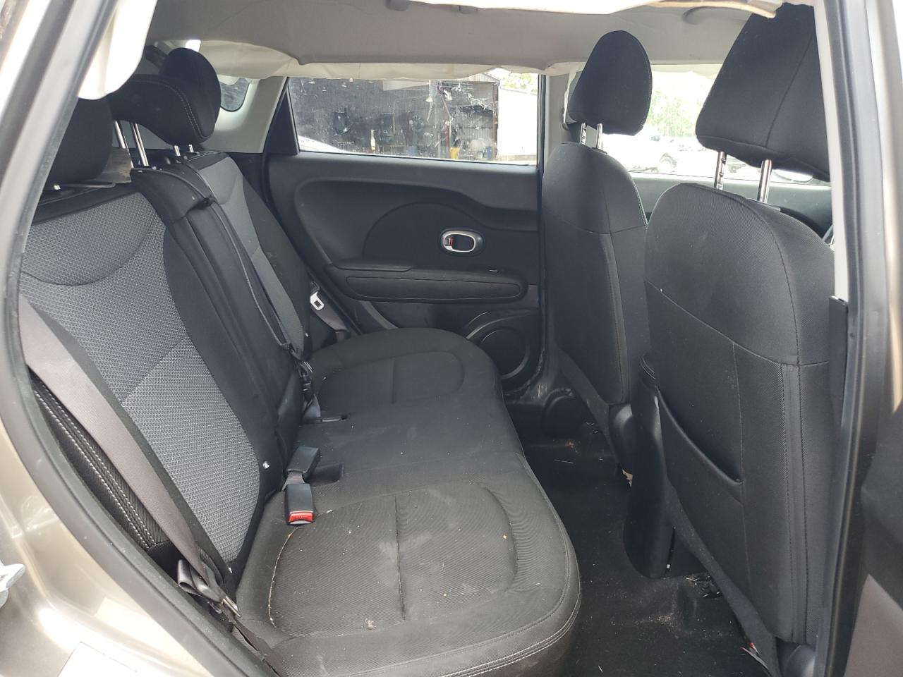 KNDJP3A56K7633396 2019 Kia Soul +