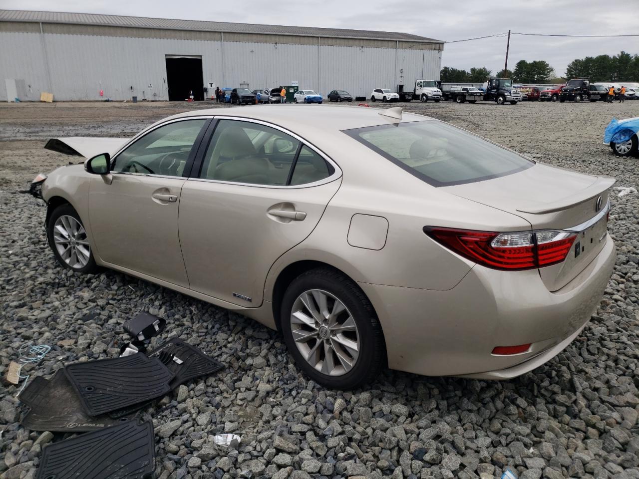 JTHBW1GG0F2099690 2015 Lexus Es 300H