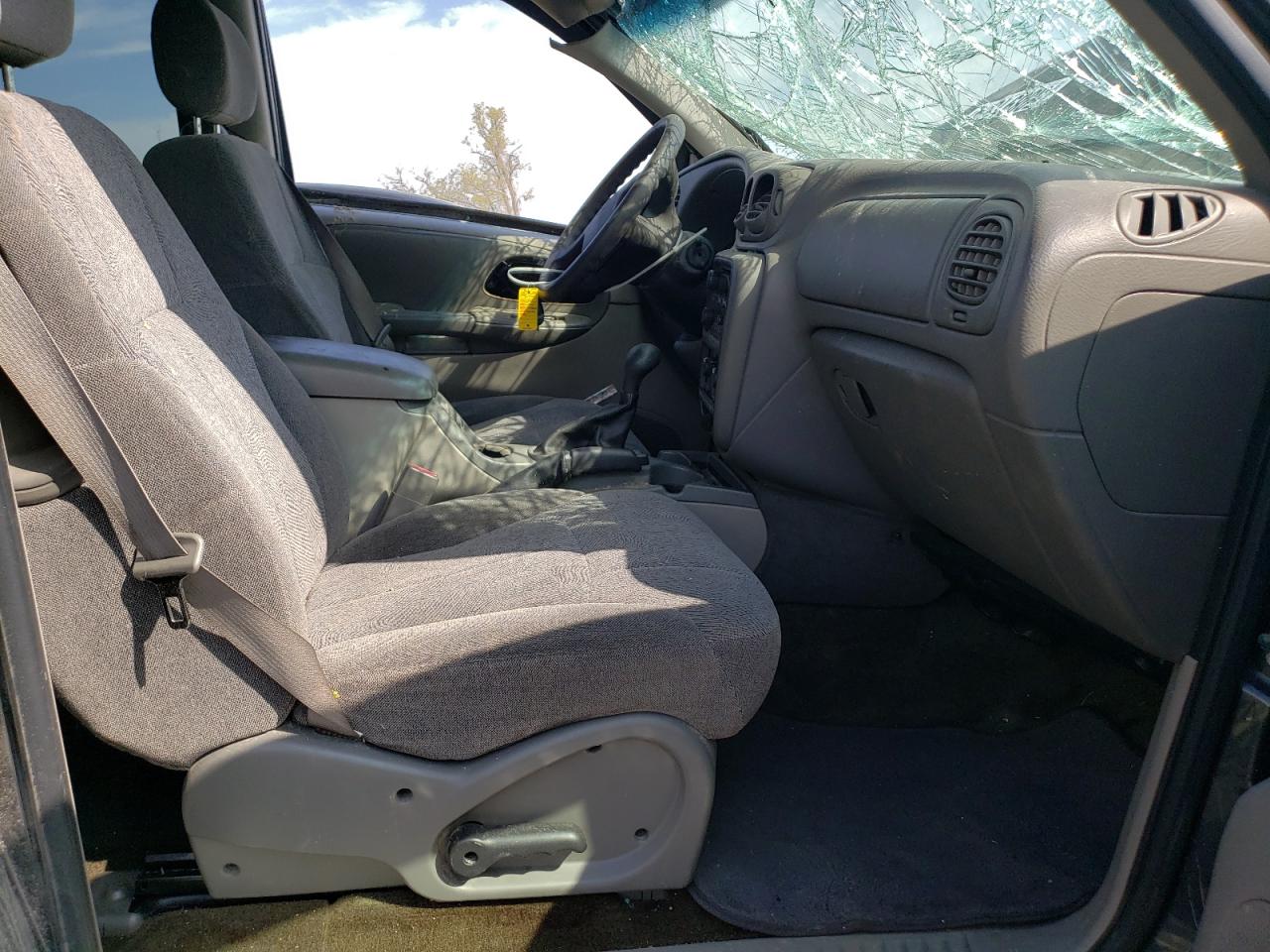 1GNDT13S142352937 2004 Chevrolet Trailblazer Ls