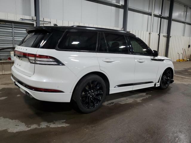 5LMYJ8XY7MNL00145 Lincoln Aviator GR 3