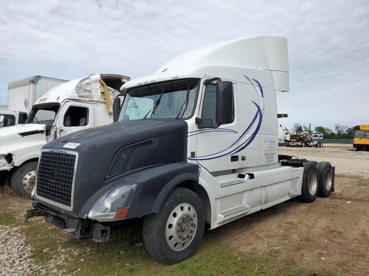 4V4NC9EH4CN560020 2012 Volvo Vn Vnl
