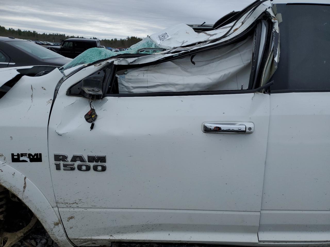 1C6RR7VTXHS762476 2017 Ram 1500 Laramie