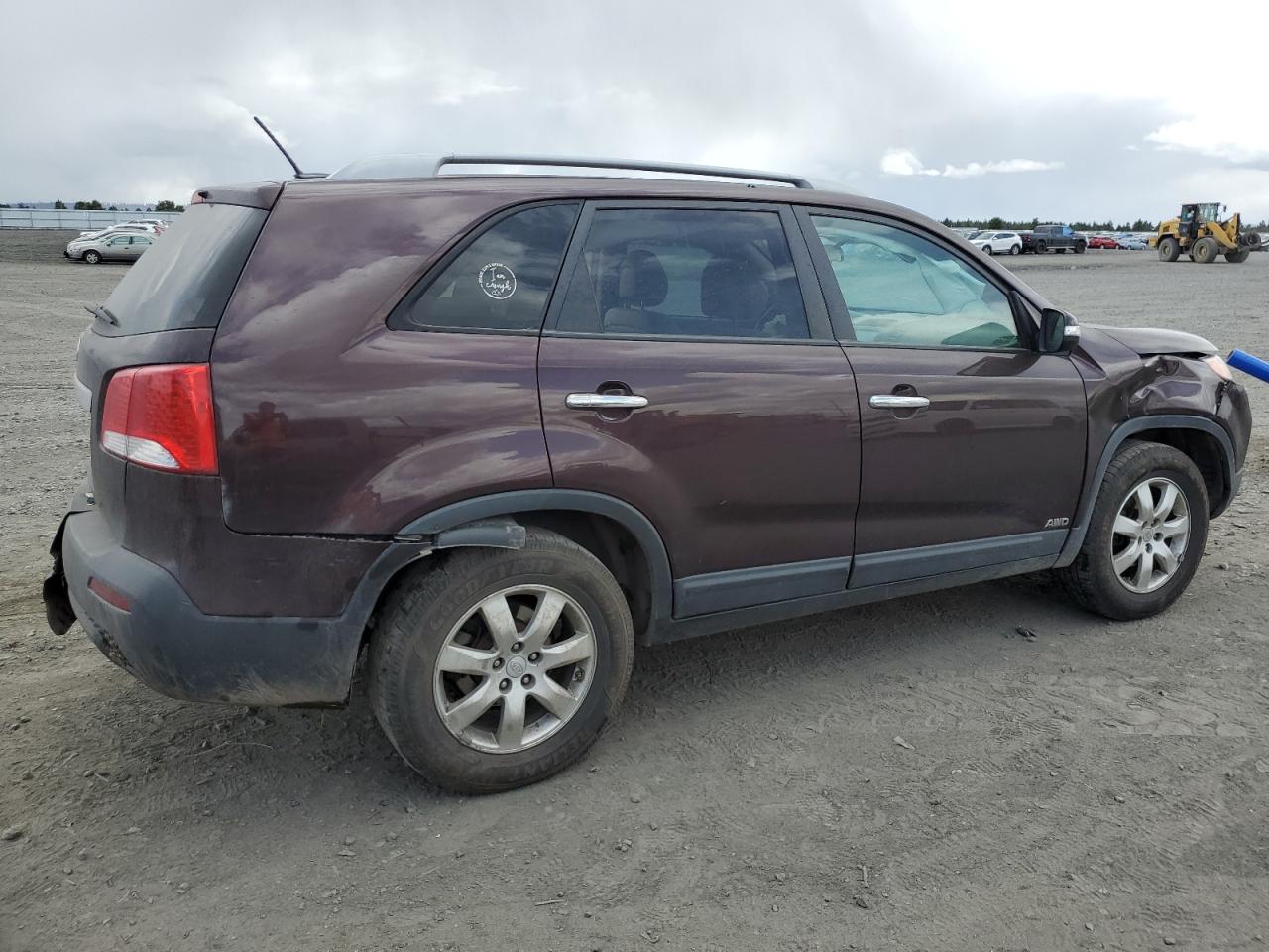 5XYKTDA2XBG124863 2011 Kia Sorento Base