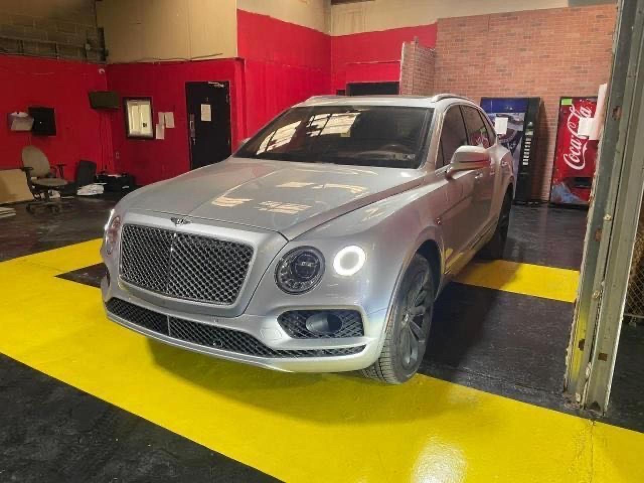 SJAAC2ZVXHC014392 2017 Bentley Bentayga SJAAC2ZVXHC014392 2017 Bentley Bentayga