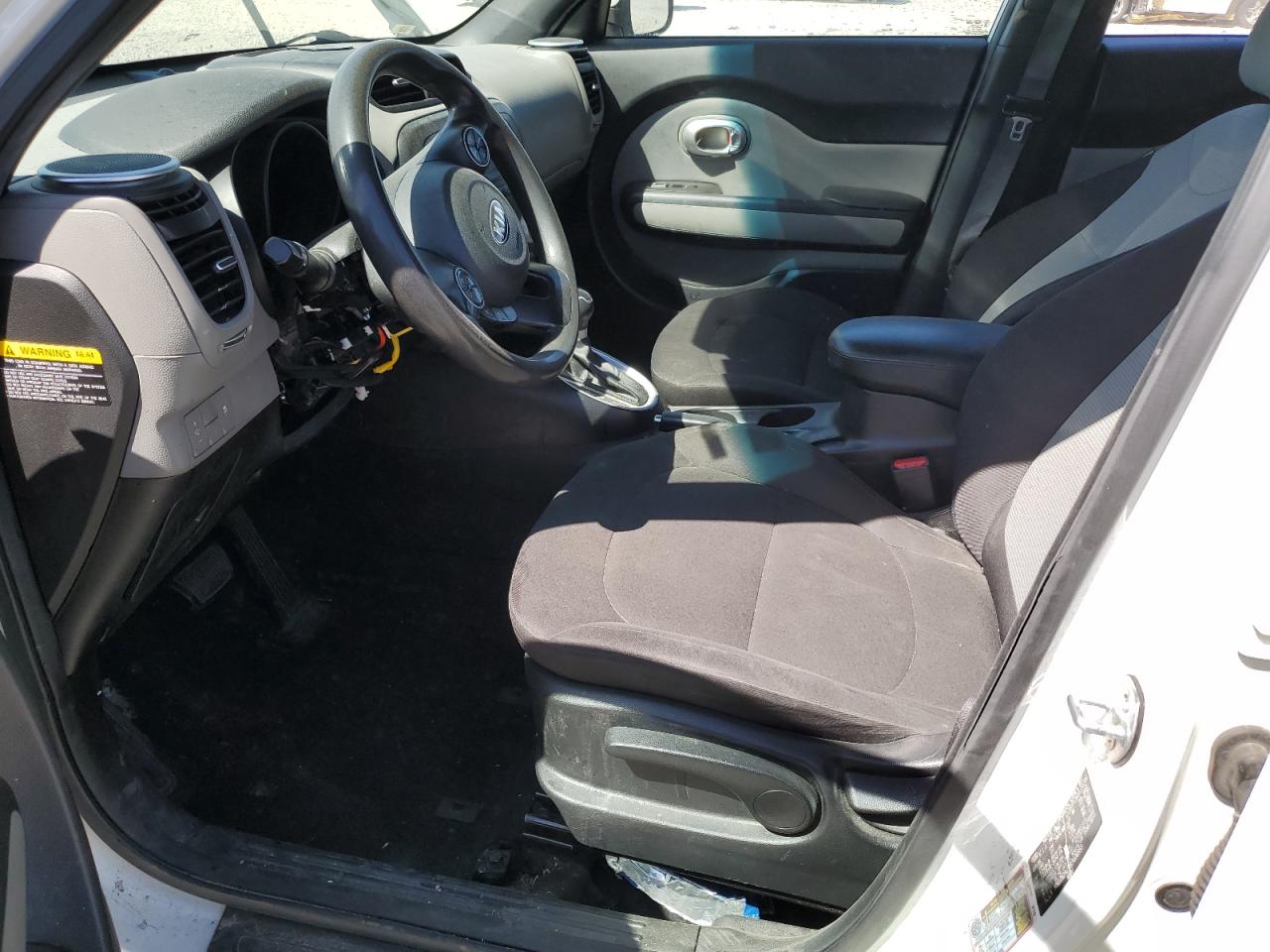 KNDJN2A2XG7406953 2016 Kia Soul