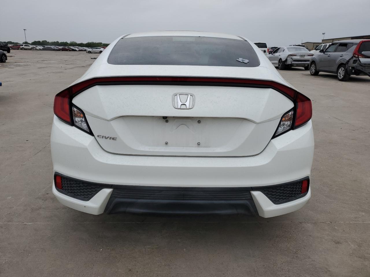 2HGFC4B03GH311919 2016 Honda Civic Lx