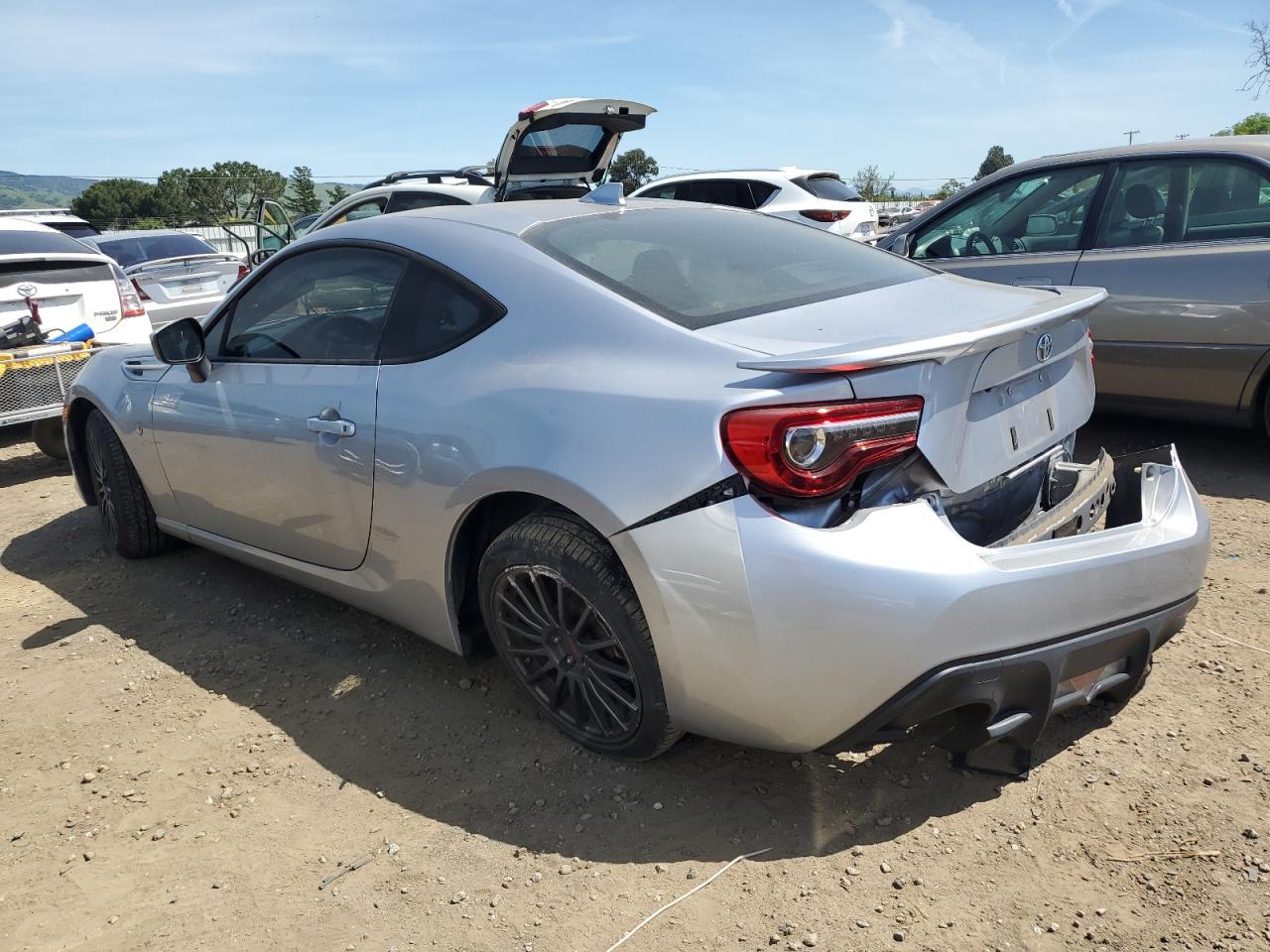 2017 Toyota 86 Base vin: JF1ZNAA1XH8710886