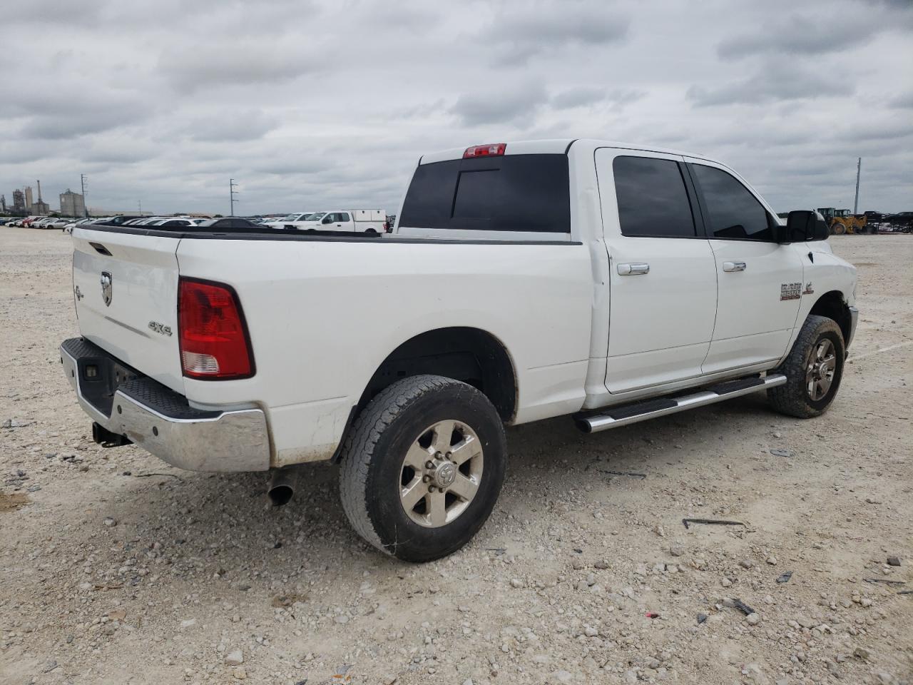 3C6UR5DLXFG695544 2015 Ram 2500 Slt