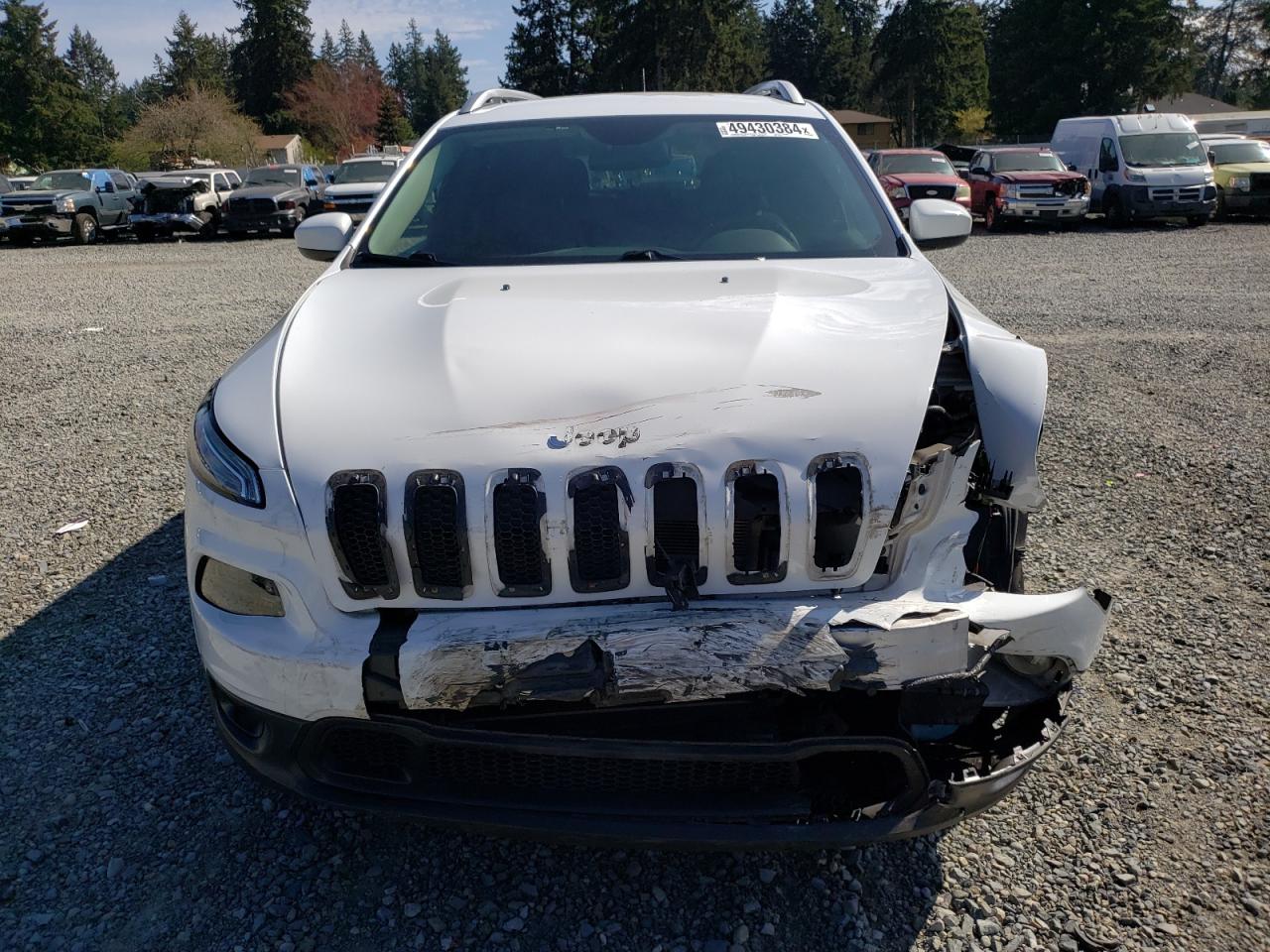 2018 Jeep Cherokee Latitude vin: 1C4PJLCX7JD510281