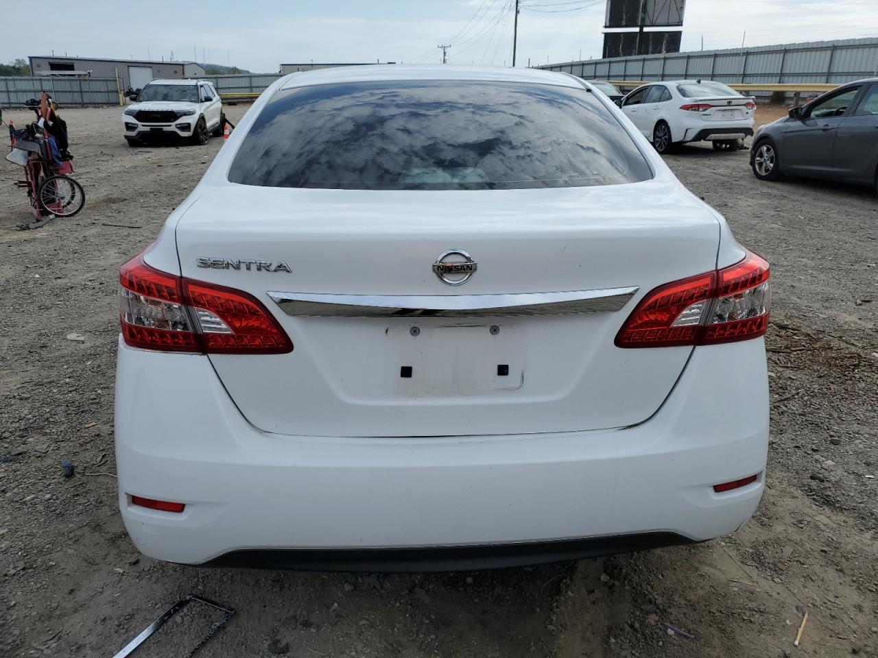 2015 Nissan Sentra S vin: 3N1AB7AP8FY374909