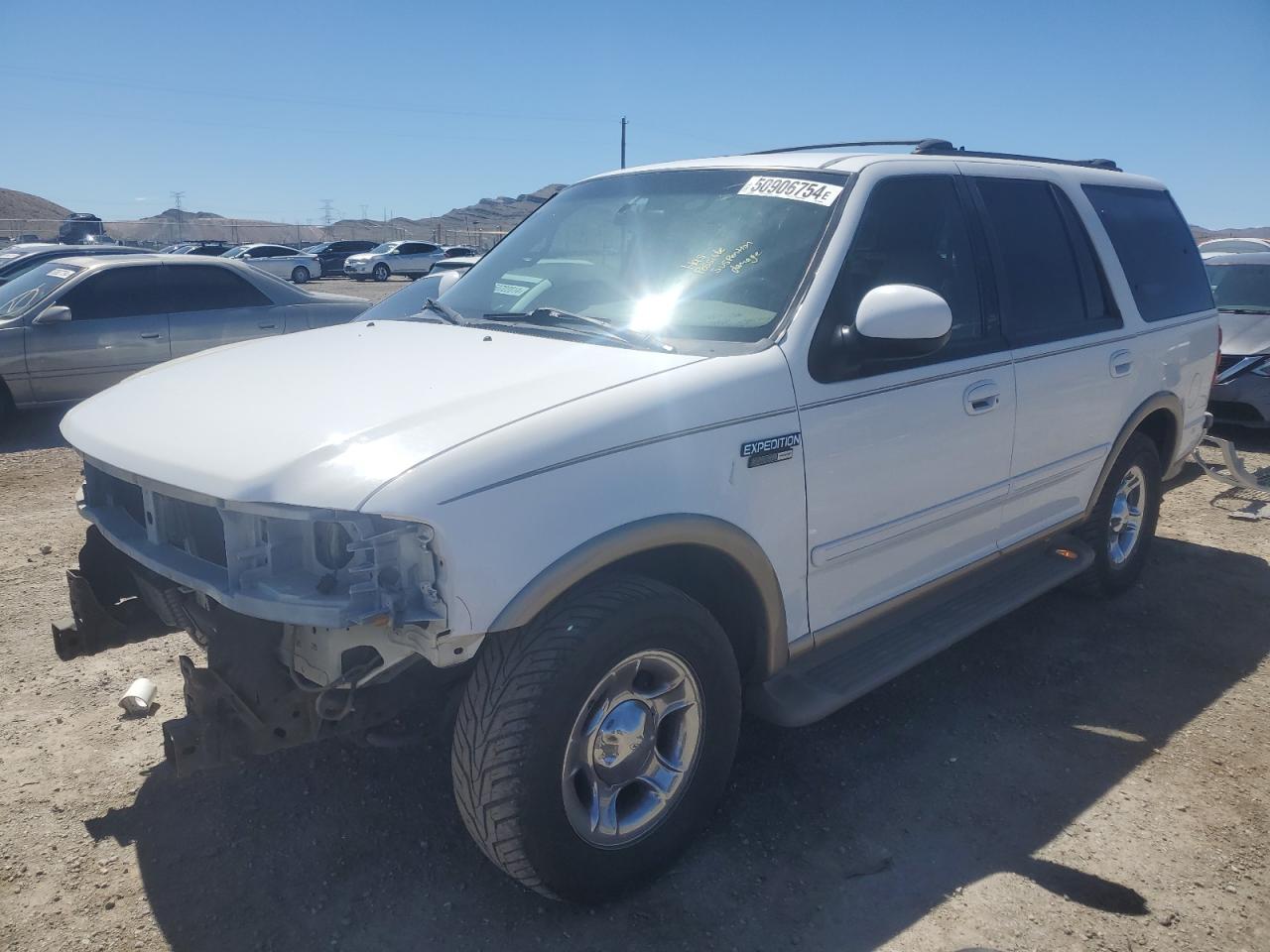 1FMEU17L9YLB12043 2000 Ford Expedition Eddie Bauer