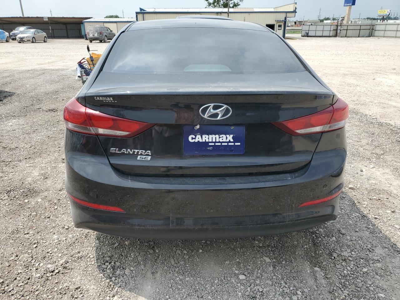 5NPD74LF6JH288549 2018 Hyundai Elantra Se