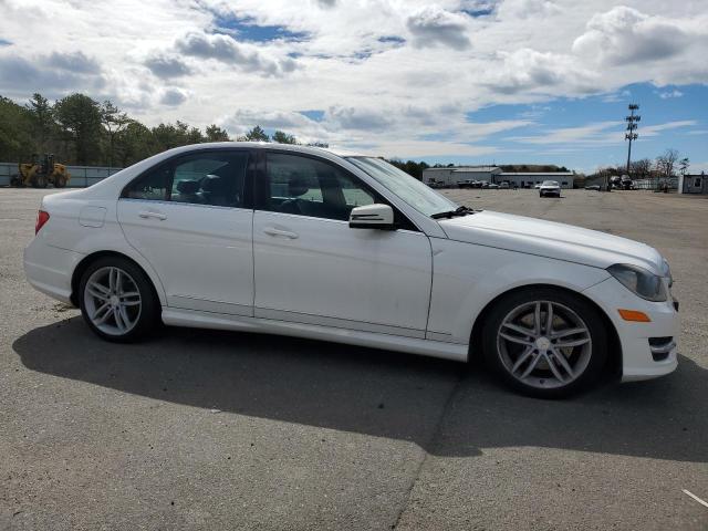 VIN WDDGF8AB1DR261043 2013 Mercedes-Benz C-Class, 3... no.4