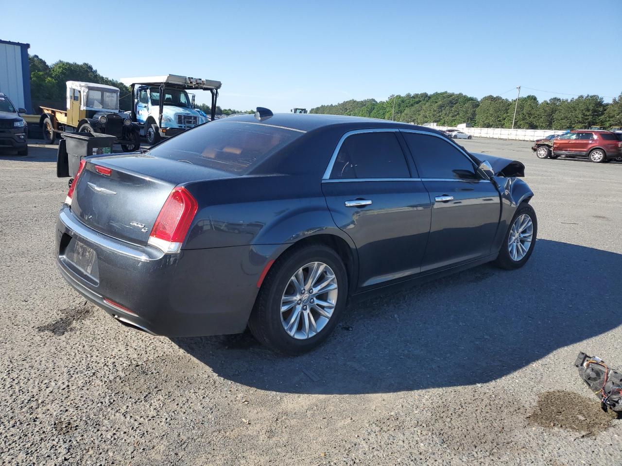 2C3CCAEG2GH324562 2016 Chrysler 300C
