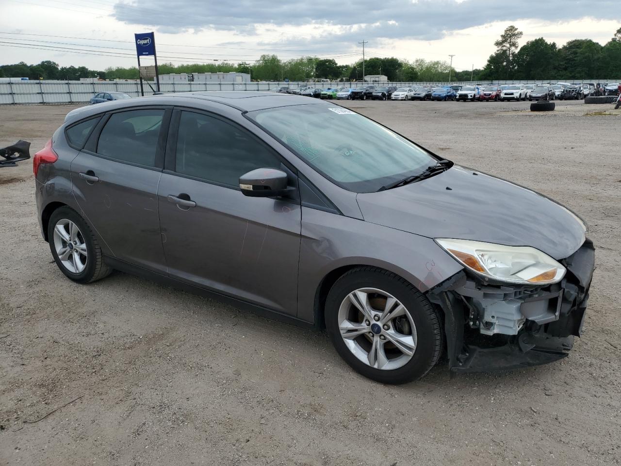 1FADP3K24EL335979 2014 Ford Focus Se