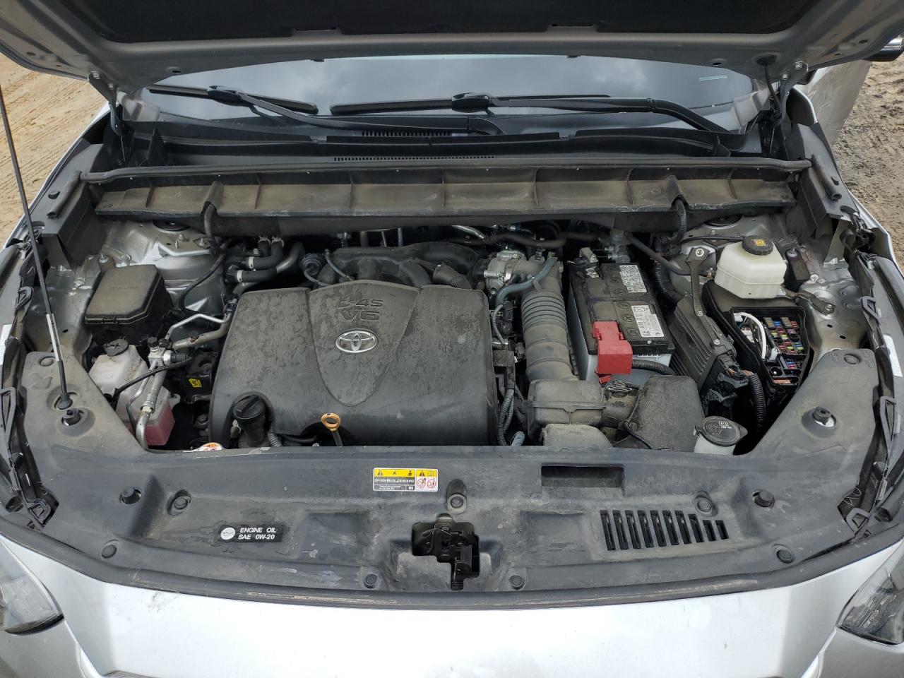 5TDGZRAH9MS535151 2021 Toyota Highlander Xle