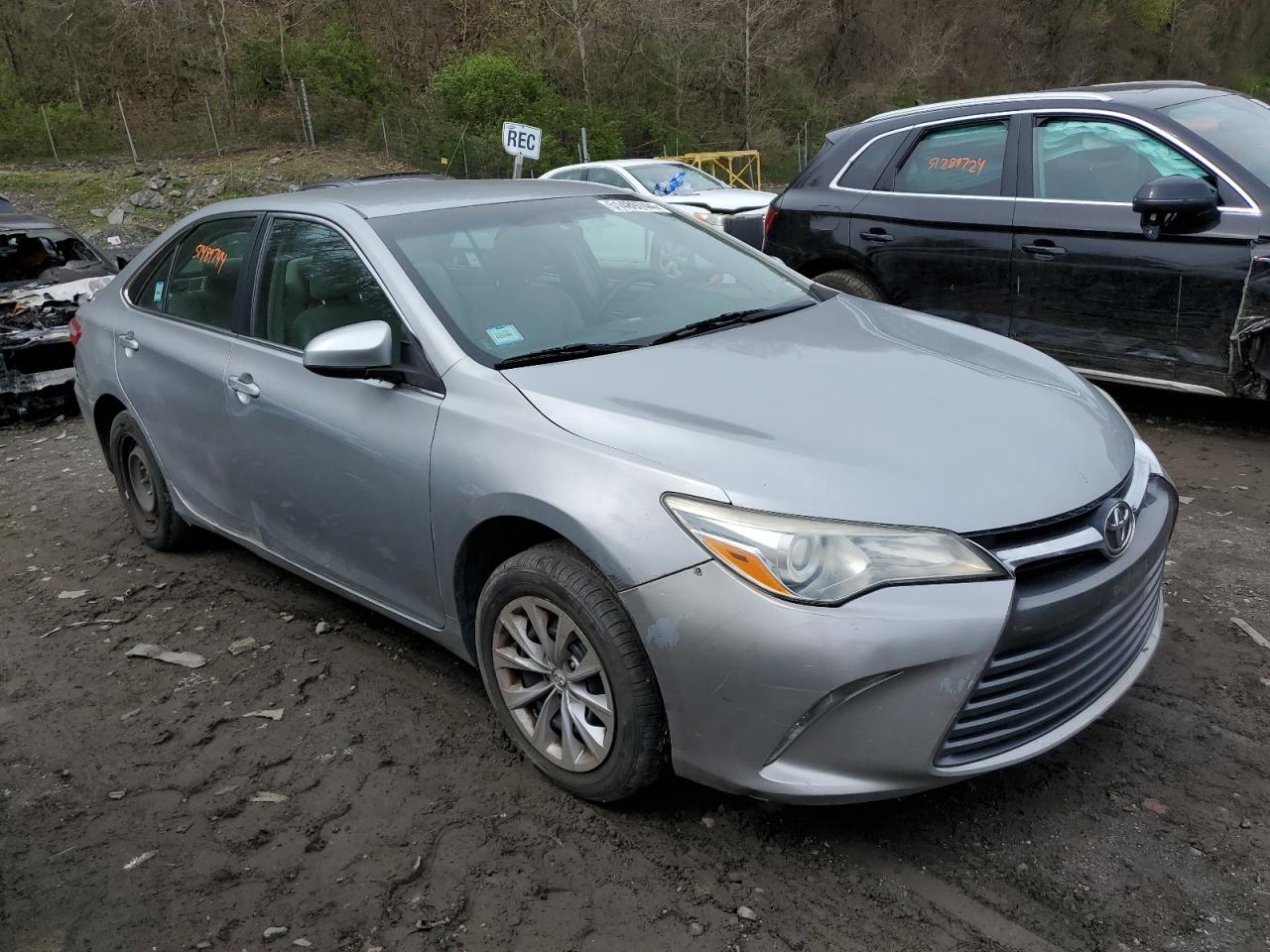 4T4BF1FK8FR476425 2015 Toyota Camry Le