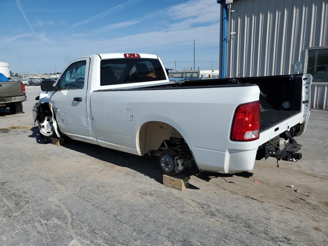 3C6JR6DG2PG640096 2023 Ram 1500 Classic Tradesman