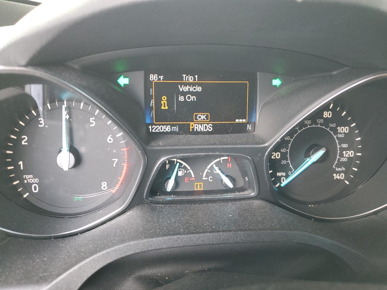 VIN: 1FMCU0F75JUC77481 2018 FORD ESCAPE