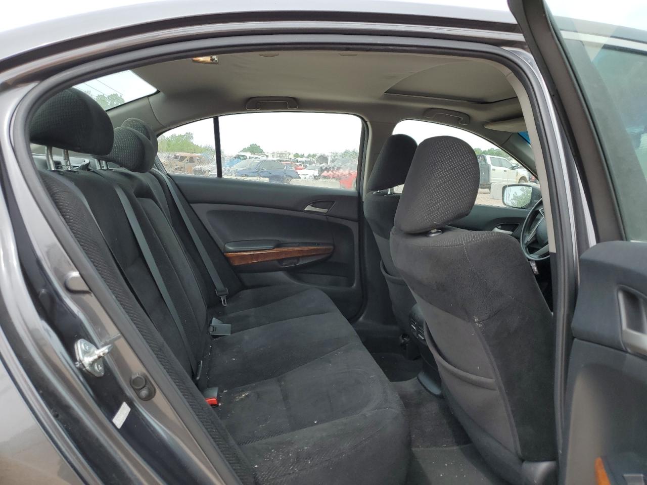 1HGCP2F75BA049864 2011 Honda Accord Ex