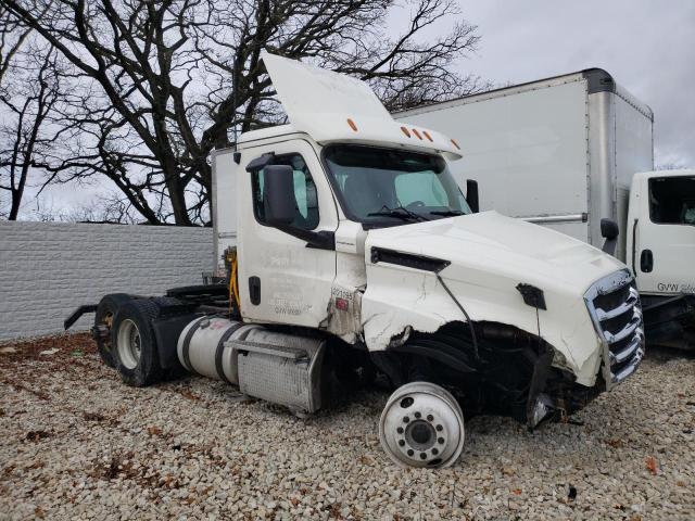 Lot #2469307865 2018 FREIGHTLINER CASCADIA 1 salvage car