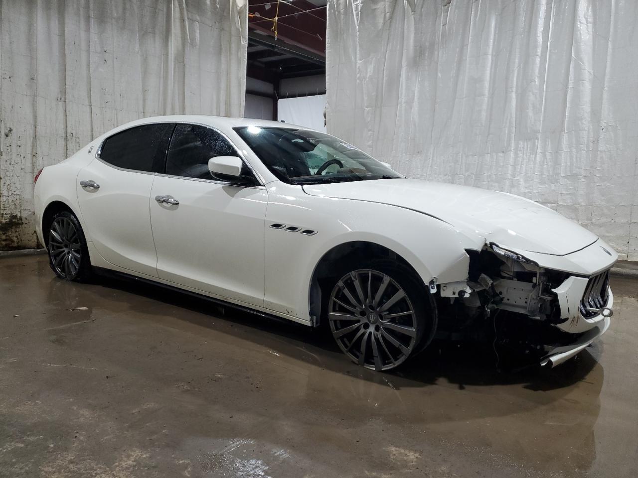 2018 Maserati Ghibli S vin: ZAM57YTA0J1299906