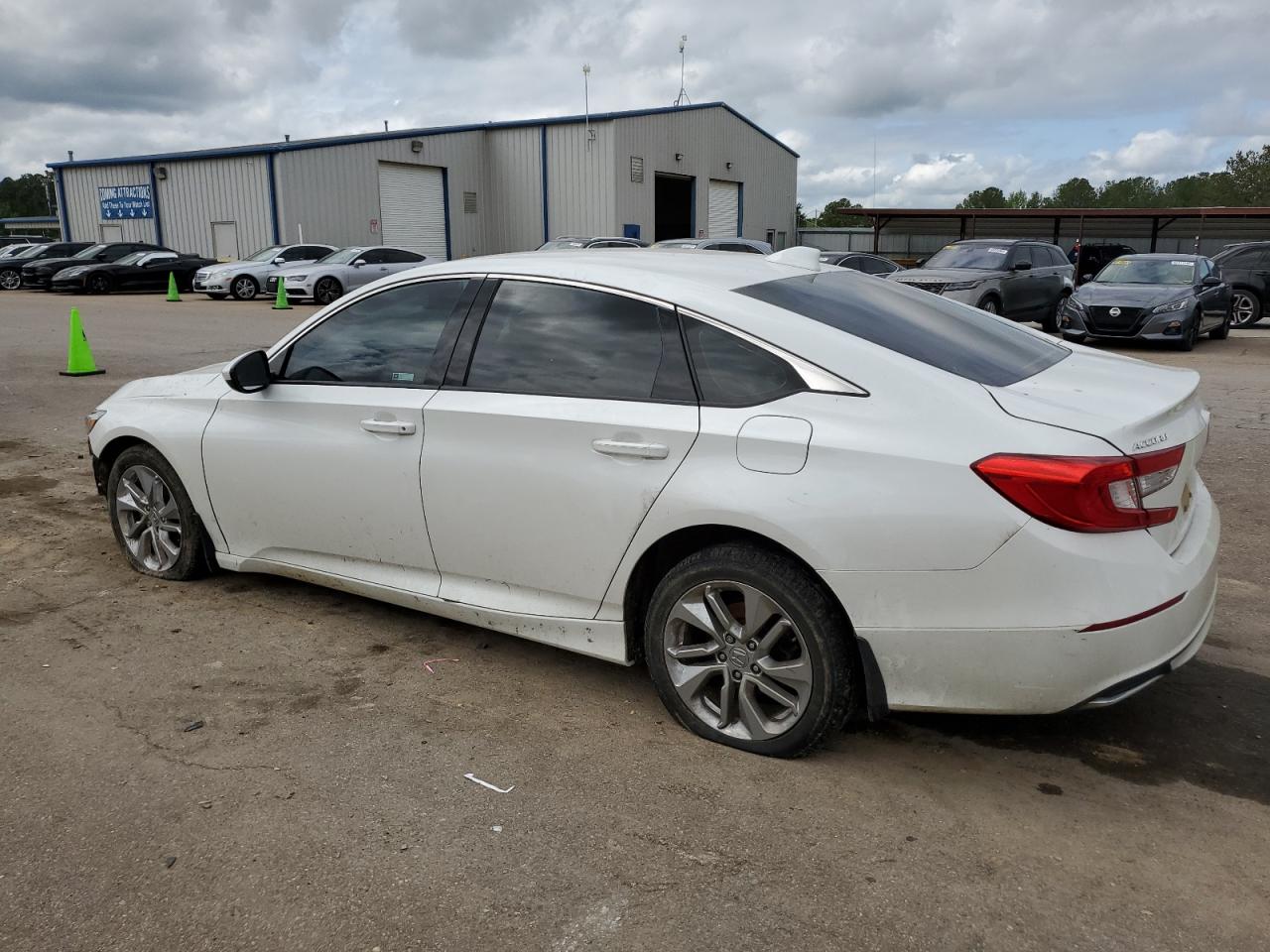 1HGCV1F11JA152774 2018 Honda Accord Lx