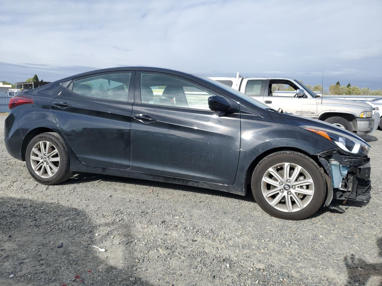 5NPDH4AE5GH658857 2016 Hyundai Elantra Se