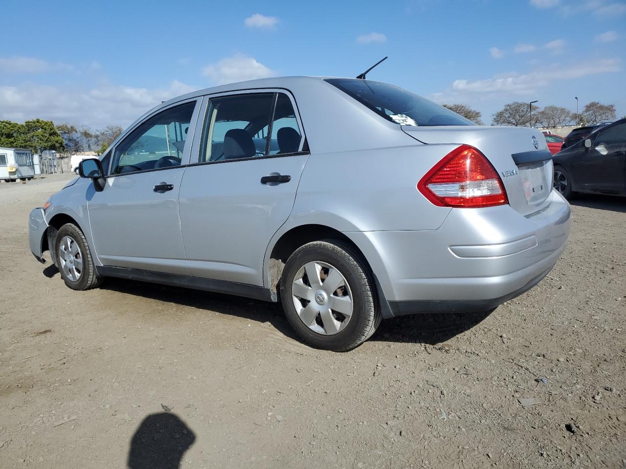 3N1CC1AP4BL418818 2011 Nissan Versa S